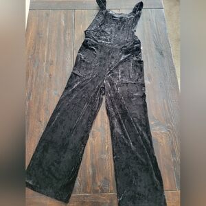 NEW NWT Jessica Simpson Black Velvet Jumpsuit: SMALL